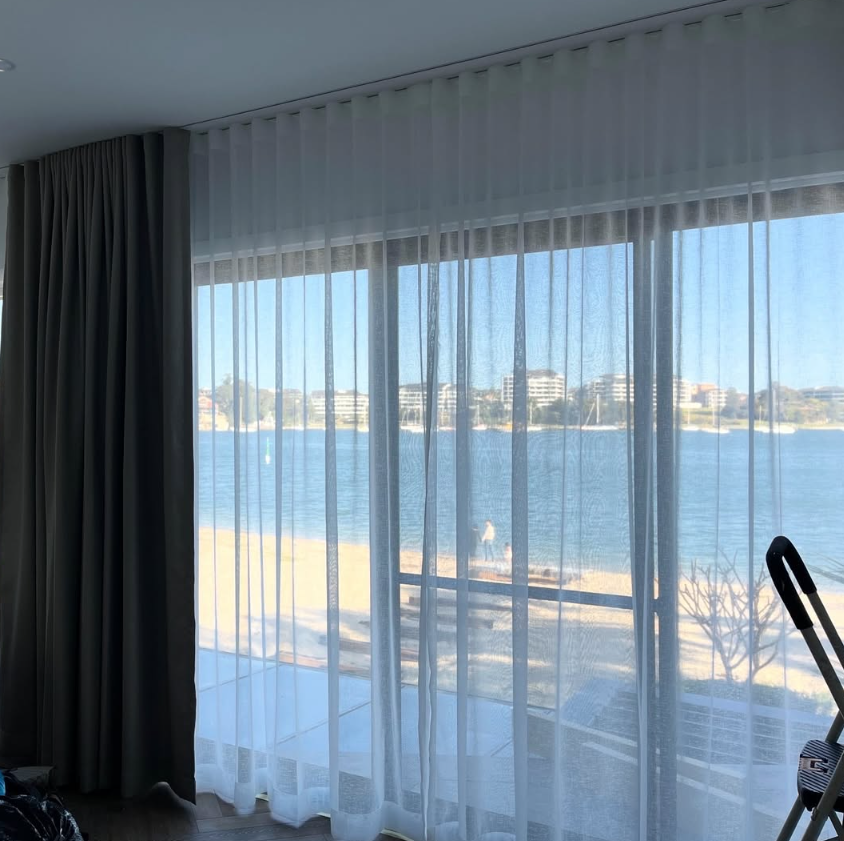Sunscreen blinds